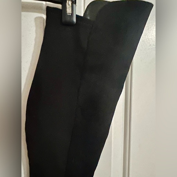 Ladies tall textile boots with elastic backing for stretch. Fit knee - mid knee - Picture 3 of 5